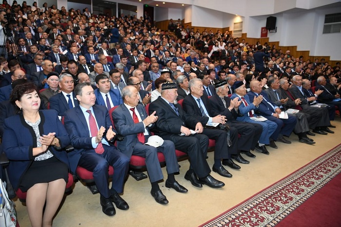 تٷركٸستان وبلىسىندا ەلباسى جولداۋى نەگٸزٸندە جالاقى كٶتەرٸلدٸ