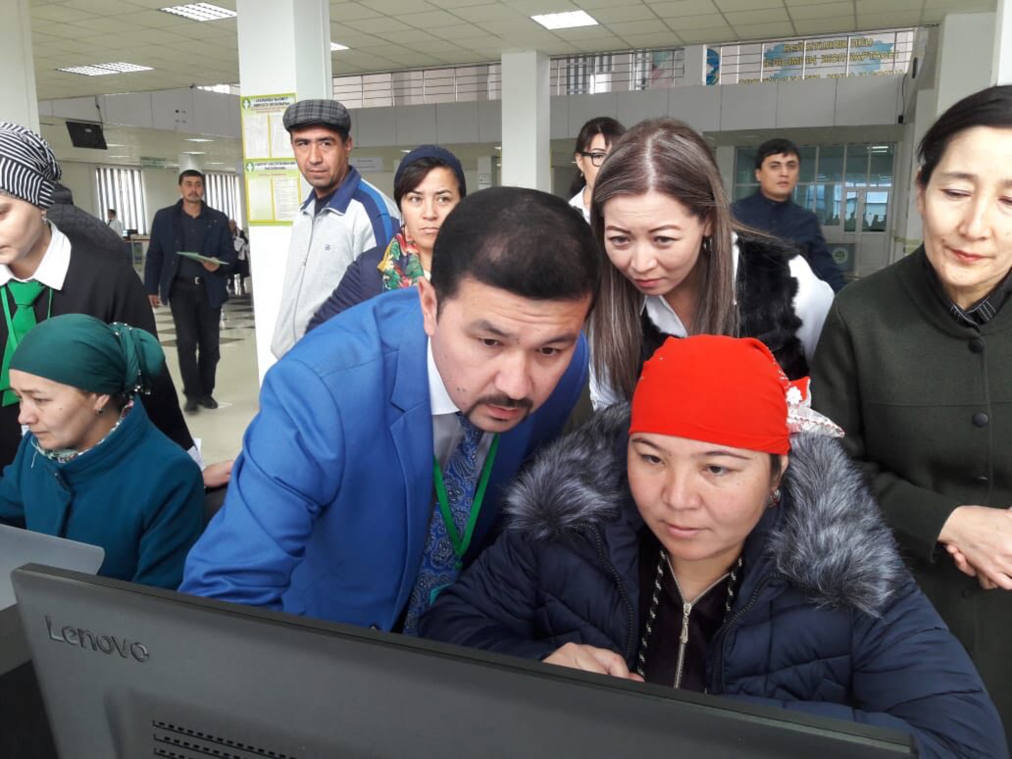 Túrkistandaǵy tanymal tulǵalar elektrondyq qyzmetti nasihattady