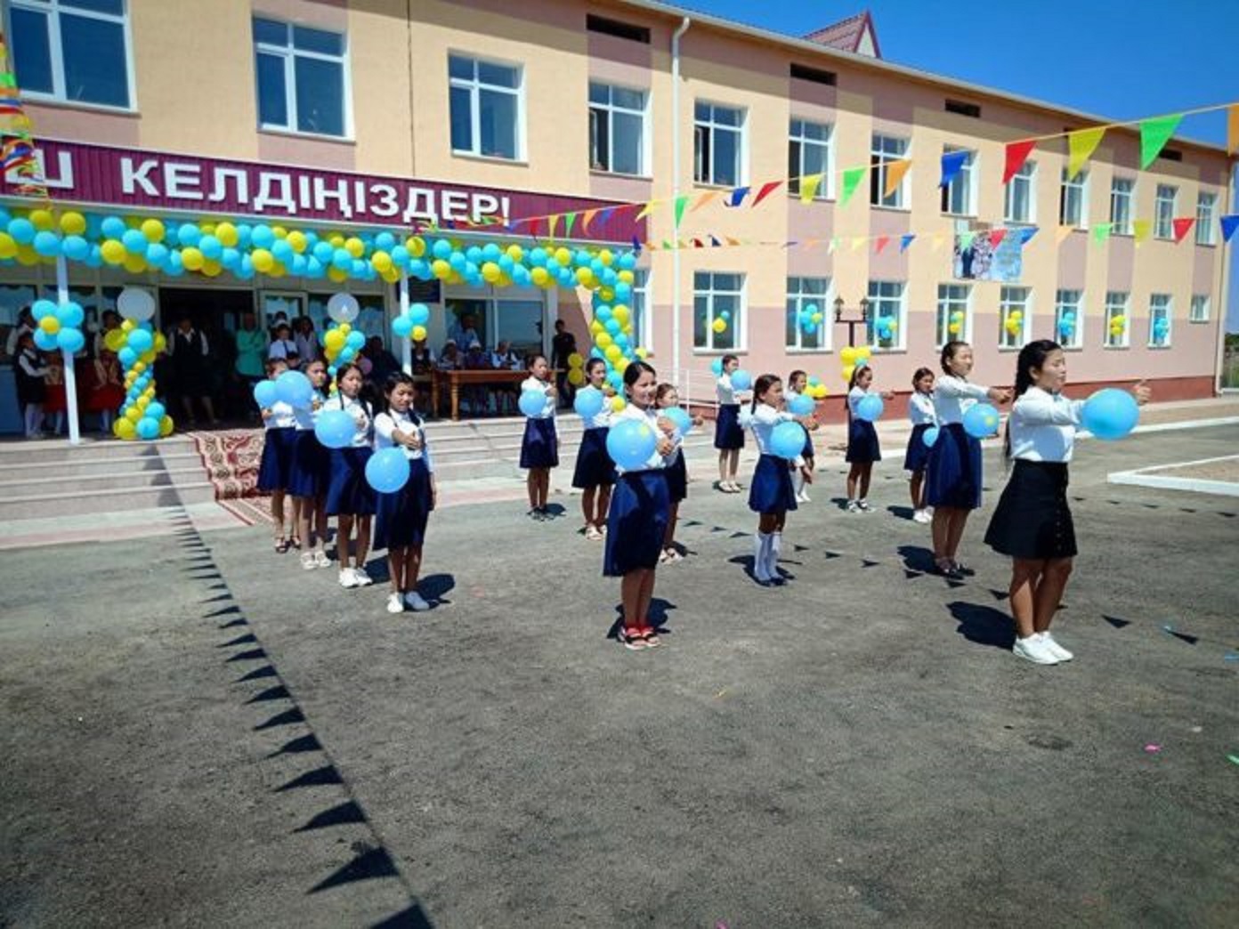Келестегі үш ауысымды мектеп мәселесі шешімін тапты ма?