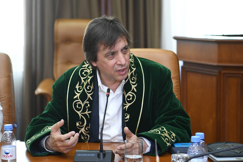 Qazaq qyzyn álemge tanytqan Dvortsevoidy shymkenttikter qazaq qyldy