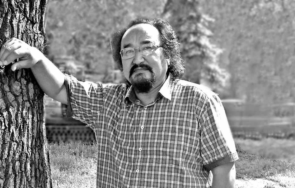 Qazaq aqyny: «Baq – pushyq pen aqsaqqa da, Úsenov Maqsatqa da qonady»
