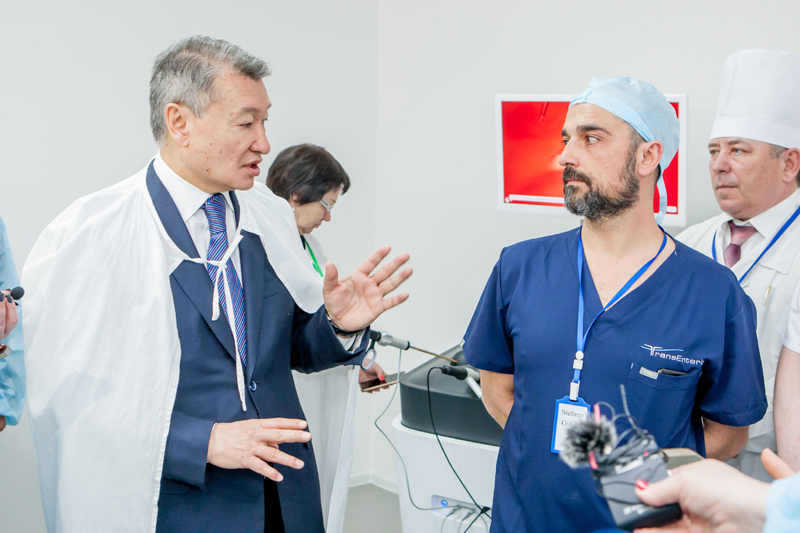 Өскеменде роботтың көмегімен еліміз бойынша алғаш рет ота жасалынды