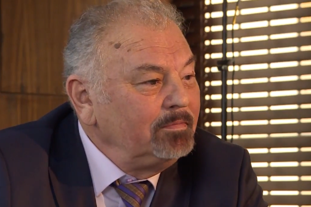 جامانقۇلوۆ: "ەڭلٸكتٸڭ سٶزٸن سٶيلەگەنٸم ٷشٸن ارىستانبەك ٸزٸمە تٷسٸپ الدى"
