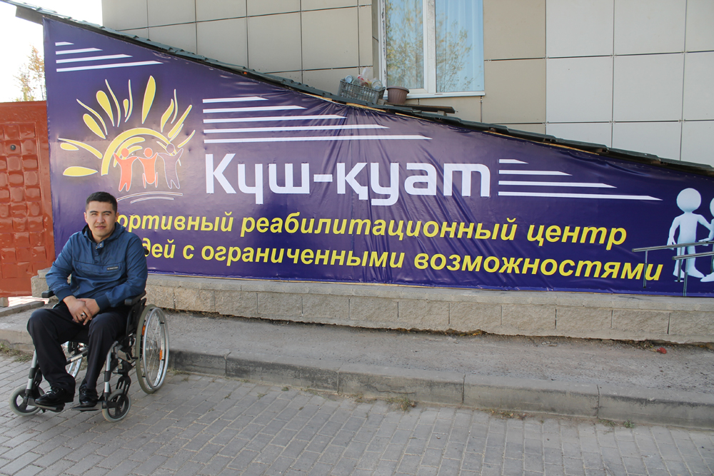Taǵdyr tálkegine moiynusynbaǵan jigit
