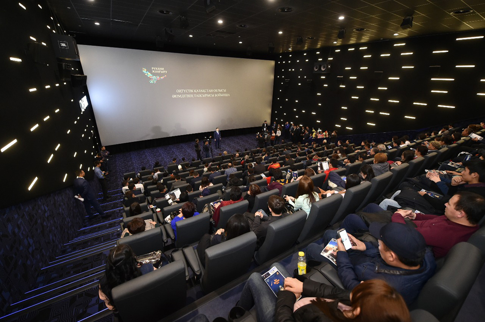 Janseiit Túimebaev: «Búldirshinder qazaq tildi mýltfilmderdi kórip ósýi kerek»