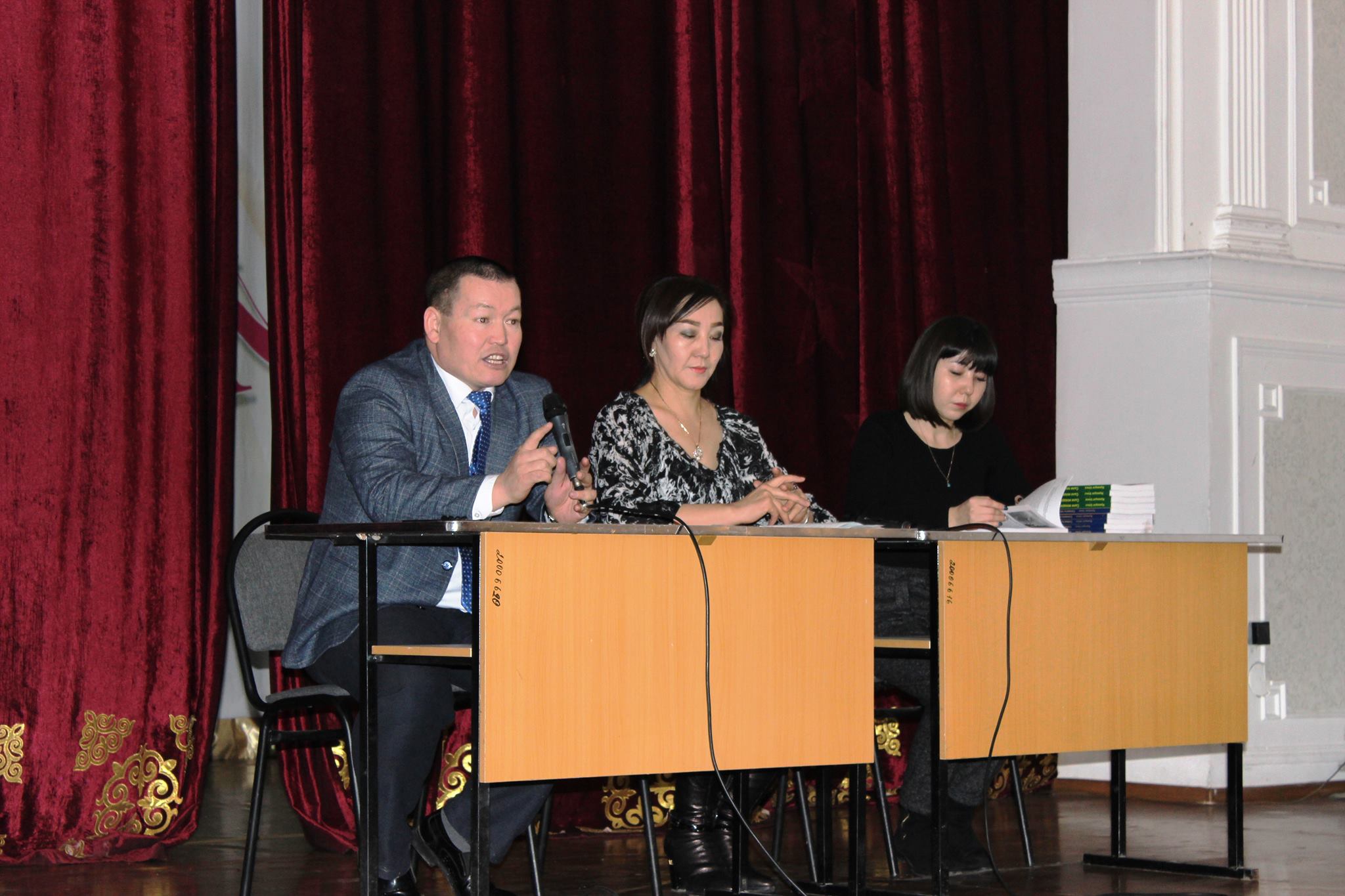 Тәрбиелі қыз — жарқын болашақ кепілі