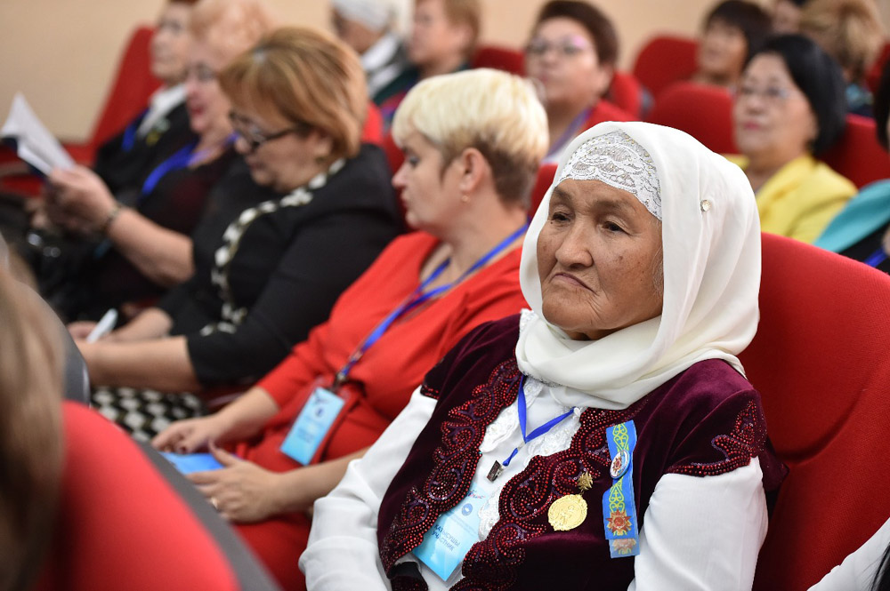 Еліміздегі 1774 Аналар кеңесі Шымкентте бас қосты