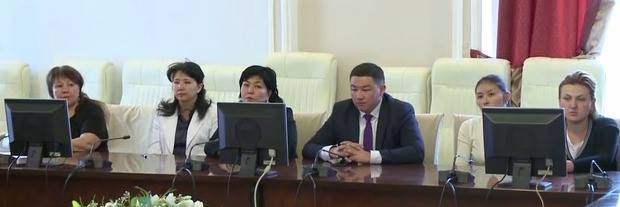 وڭتٷستٸكتە لاتىن ەلٸپبيٸنە قاتىستى ەكسپەرتتٸك تالقىلاۋ ٶتتٸ