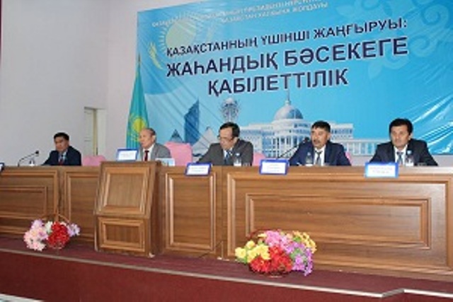 Сенат депутаттығынан үміткерлер сайлаушылармен кездесті