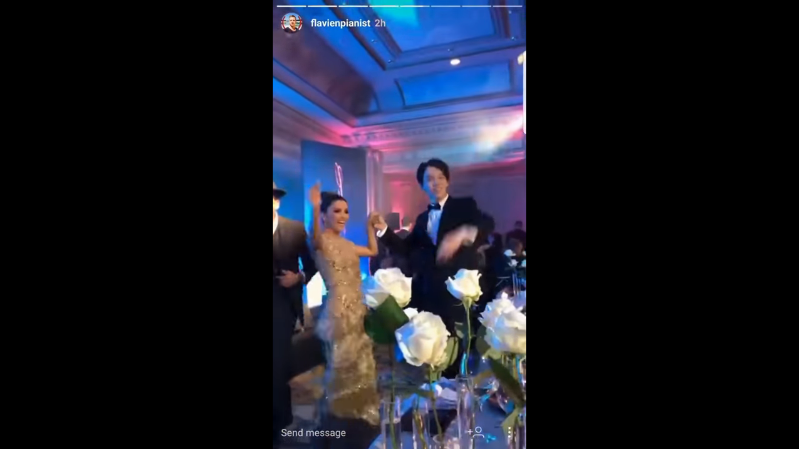 Dimash Eva Longoriianyń armanyn oryndady (video)