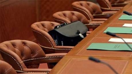 Shyǵysta memlekettik qyzmetkerler testileýden sátti ótti