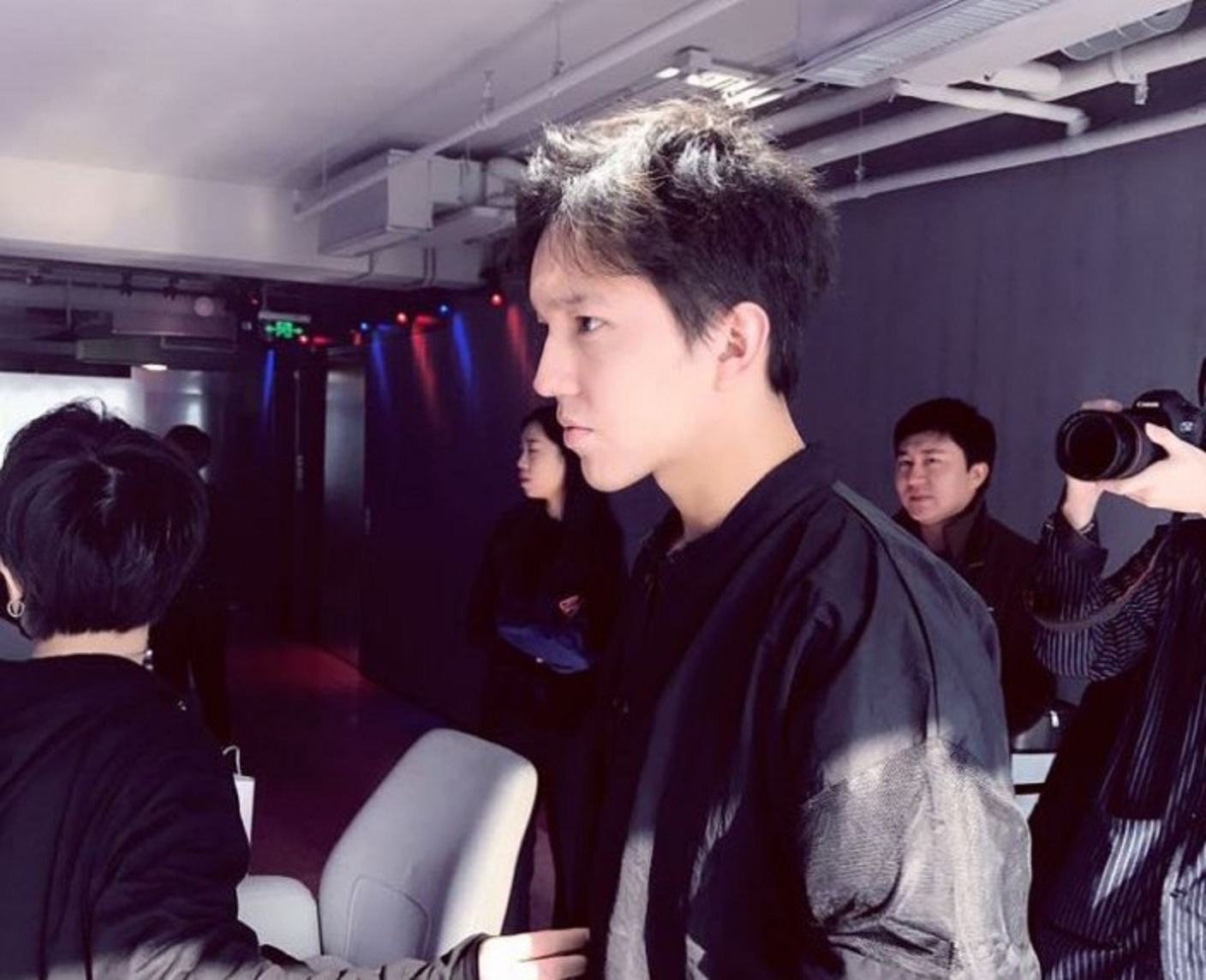 Dimash, olar seni qyzǵanyp júr