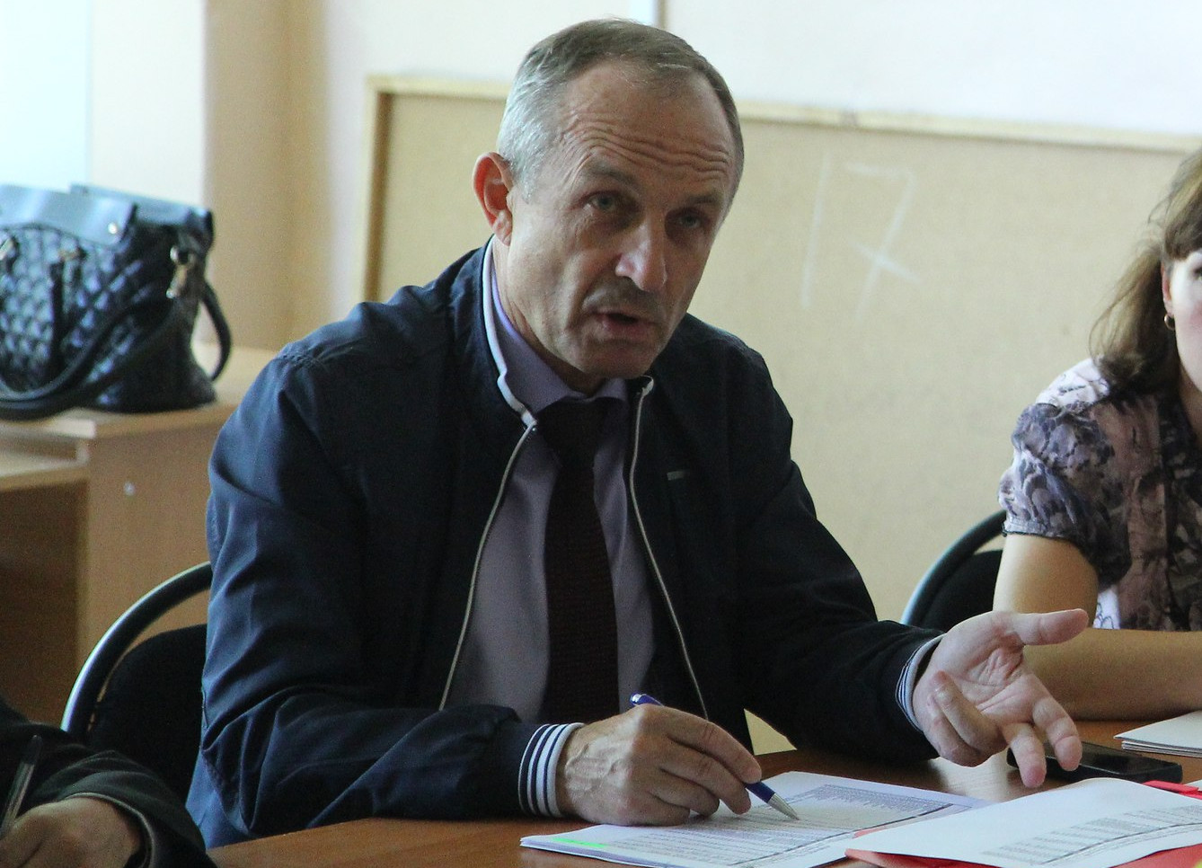 ShQO oblystyq máslihaty hatshysynyń Resei azamattyǵyn alǵan, almaǵany anyqtalýda