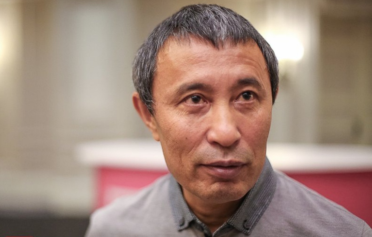 ەرمەك تۇرسىنوۆ: «ناتسپاتتار?» ولار قۋىرشاق كٷرەسكەرلەر. ويىنشىق باتىرلار»
