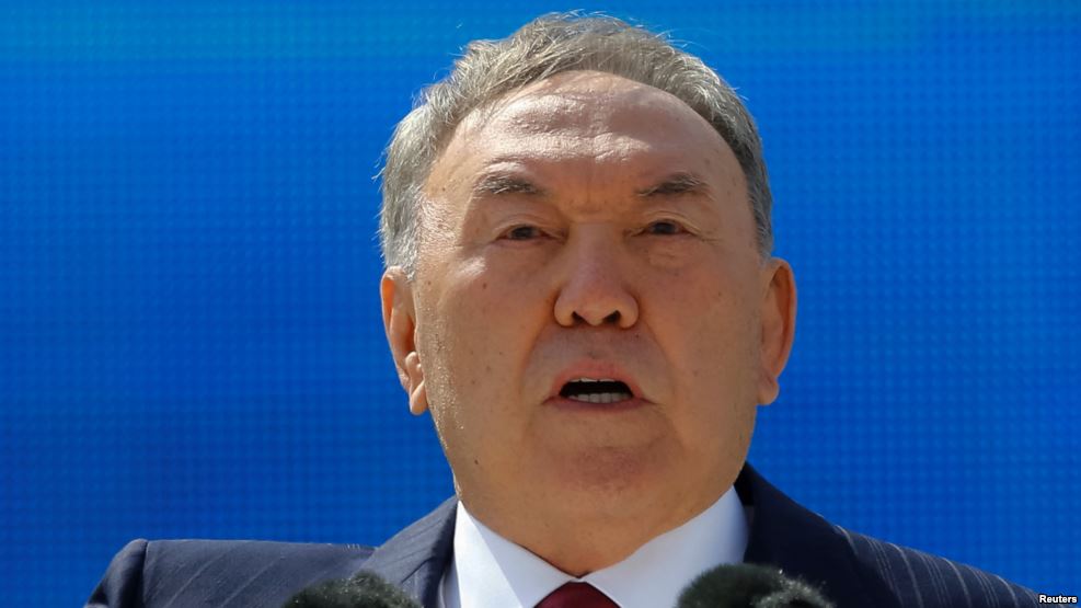 Nazarbaev syrqattanyp qaldy