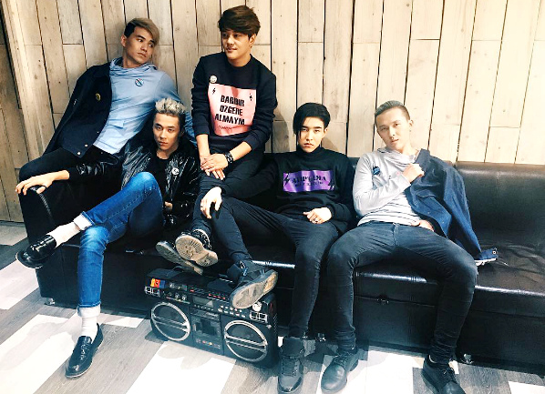 Алтынбек Қоразбаев “Ninety one” тобын жақтап сөйледі