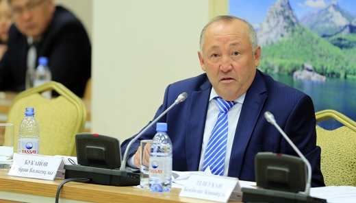 С.Буканов: «Ауылда той мен қазада жұрт жерді сөз етеді»