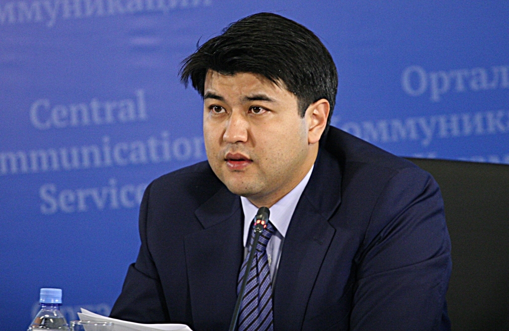 Бишімбаев: "10 сотық? Сұраған адамдардың бәріне жер бере алмаймыз"