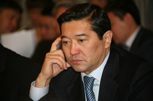 Serik Ahmetov bosatylsyn!