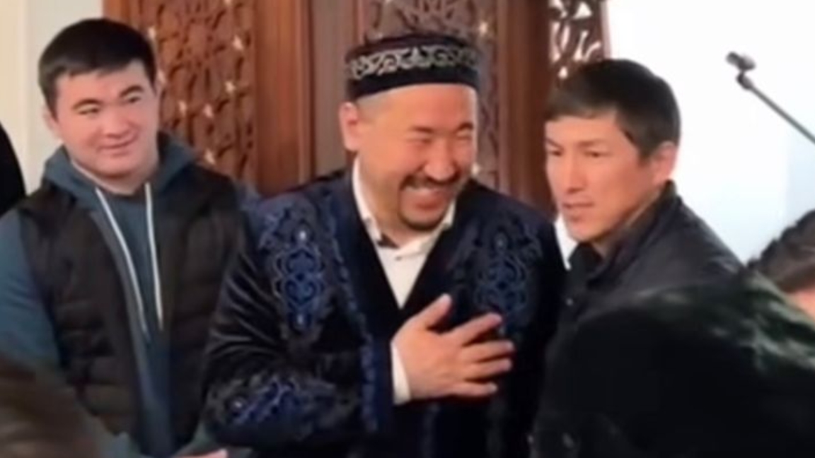 Nurlan imam AQSh-ta jastardyń nekesin qidy