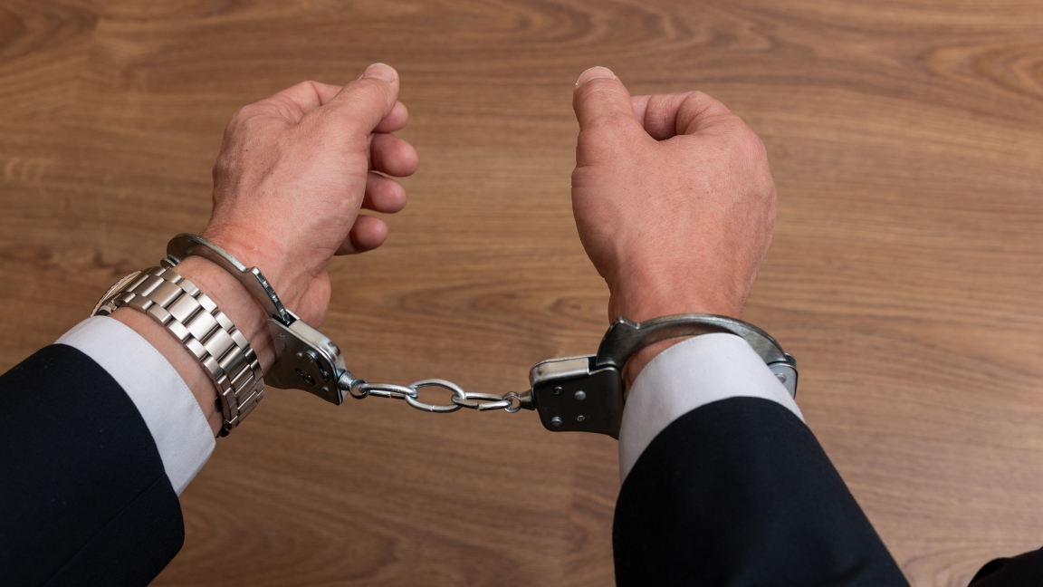 ۇلىتاۋ وبلىسىندا ايتىس اقىنى پارا الدى دەگەن كٷدٸككە ٸلٸندٸ
