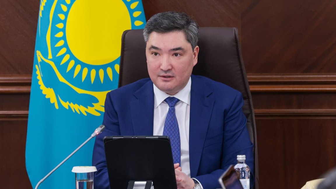 "Qoqysty jerge kóme salý ne taýdai qylyp úiip qoiý ádetke ainaldy". Bektenov qaldyqty kádege jaratýdy usyndy