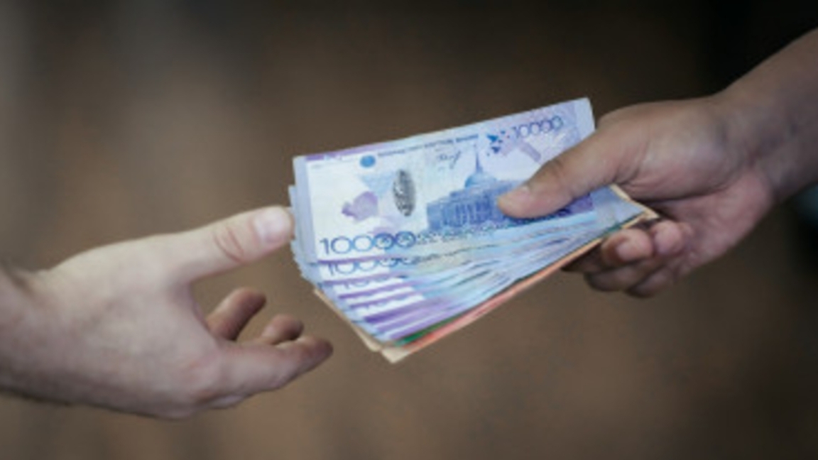 "12 million para". Qazaqstandaǵy eń iri oqý oryndarynyń biriniń rektory ustaldy