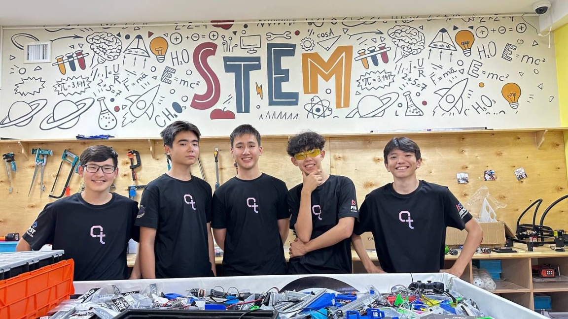 Almatyda robototehnika boiynsha First Global Challenge Central ASIA saiysy ótedi
