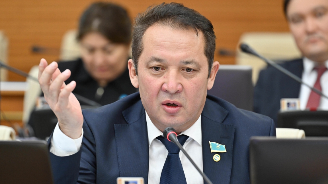 "مەرتەبەسٸنە ساي كەلمەيتٸن ەرەكەت جاساعان". دەپۋتات مانداتىنان ايىرىلدى