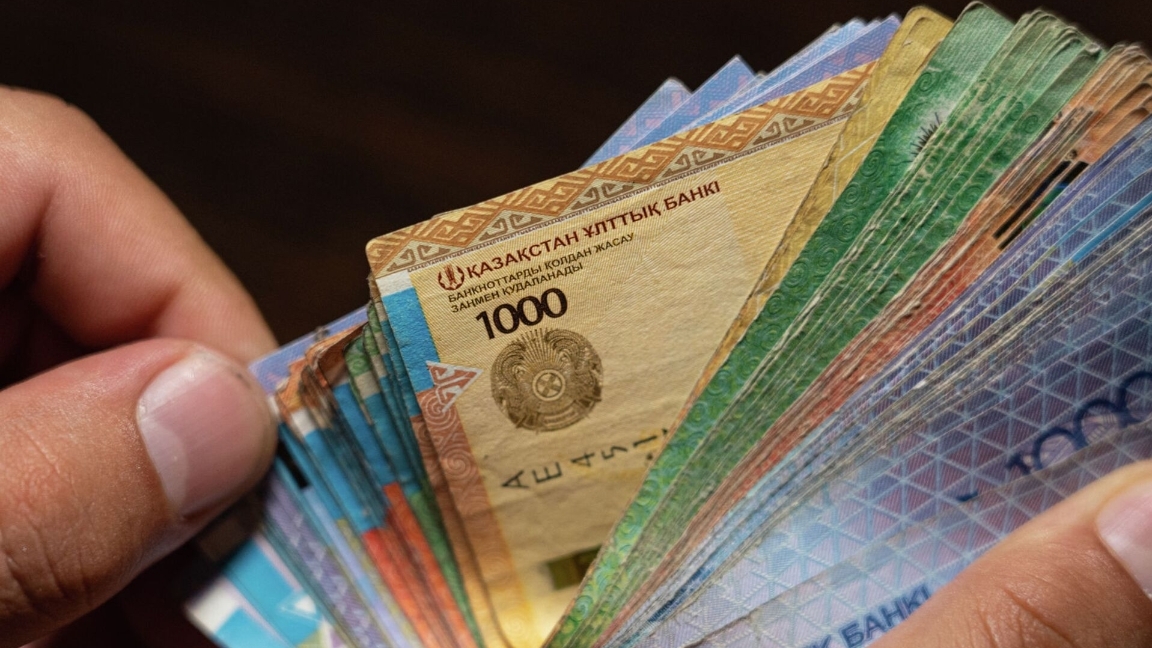 بٸر جىلدا 73 ادامدى الداپ, ميلليونداعان اقشا تاپقاندار سوتتالدى