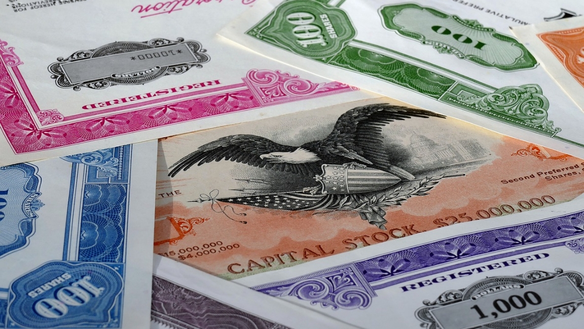 قارجى مينيسترلٸگٸ 2015 جىلدان بەرٸ العاش رەت 1,5 ملرد دوللاردىڭ ەۋروبوندتارىن بيرجاعا شىعارعالى جاتىر