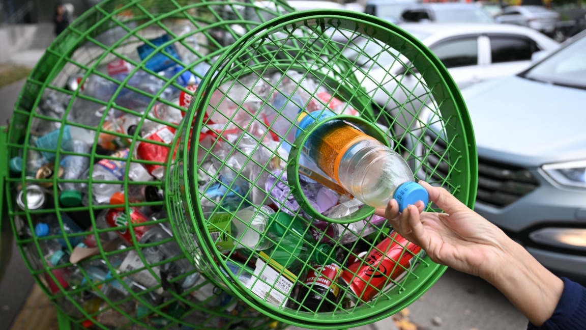 Almatyda “Plastic Reboot” plastik jinaý aktsiiasy bastaý aldy