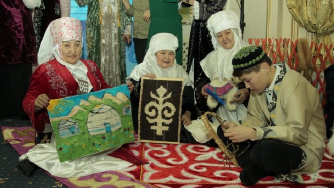 Qazaqstanda jahandaný zamanynda qundylyqtar men dástúrlerdi qalai saqtaýǵa bolady