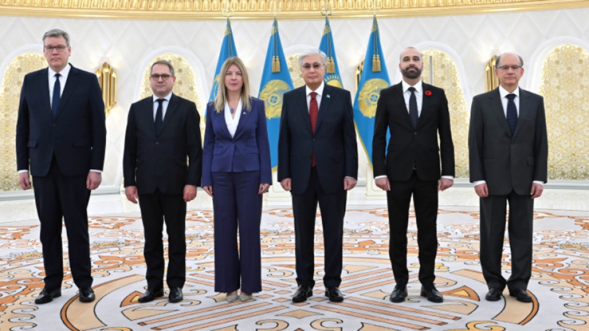 Toqaev birqatar memlekettiń elshilerinen senim gramotasyn qabyldady