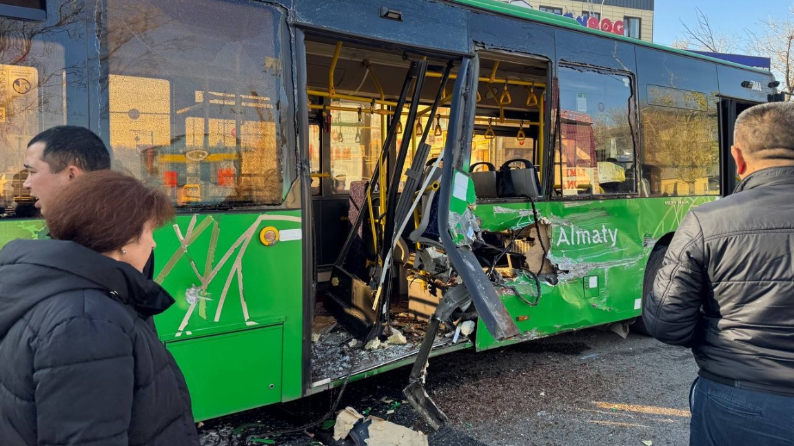 الماتىدا اۆتوبۋس پەن تەپلوۆوز جانتٷرشٸگەرلٸك اپاتقا تٷستٸ
