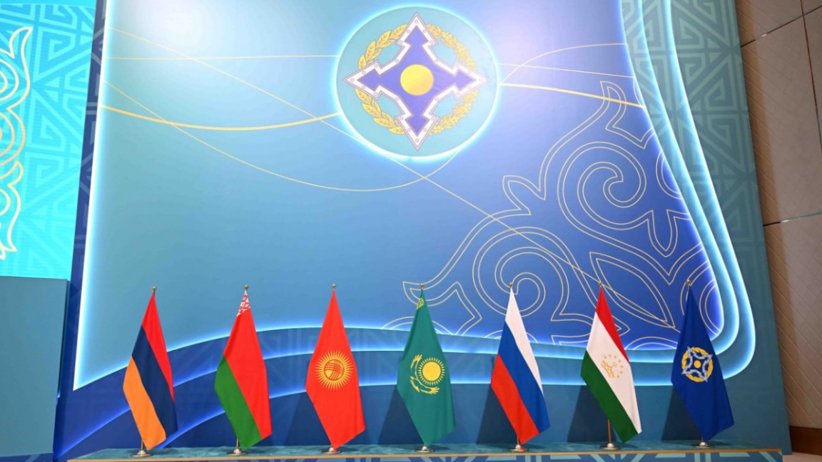استانادا ۇقشۇ سامميتٸ باستالدى