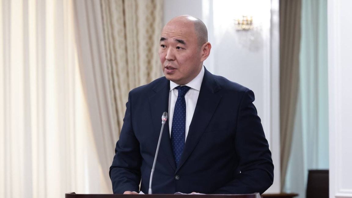 Qanat Sharlapaev: Baspanany bólýmen endi ákimdikter ainalyspaidy