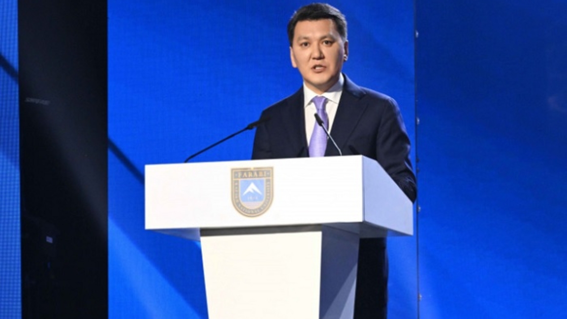 Erlan Qarin: «Memleket basshysynyń bastamasymen elde aýqymdy jáne tereń ózgerister júrip jatyr»
