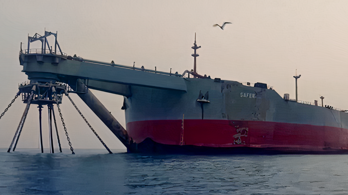 "Eshqai port qabyldamaidy". Munai tiegen reseilik tankerler teńiz betinde "tentirep" júr