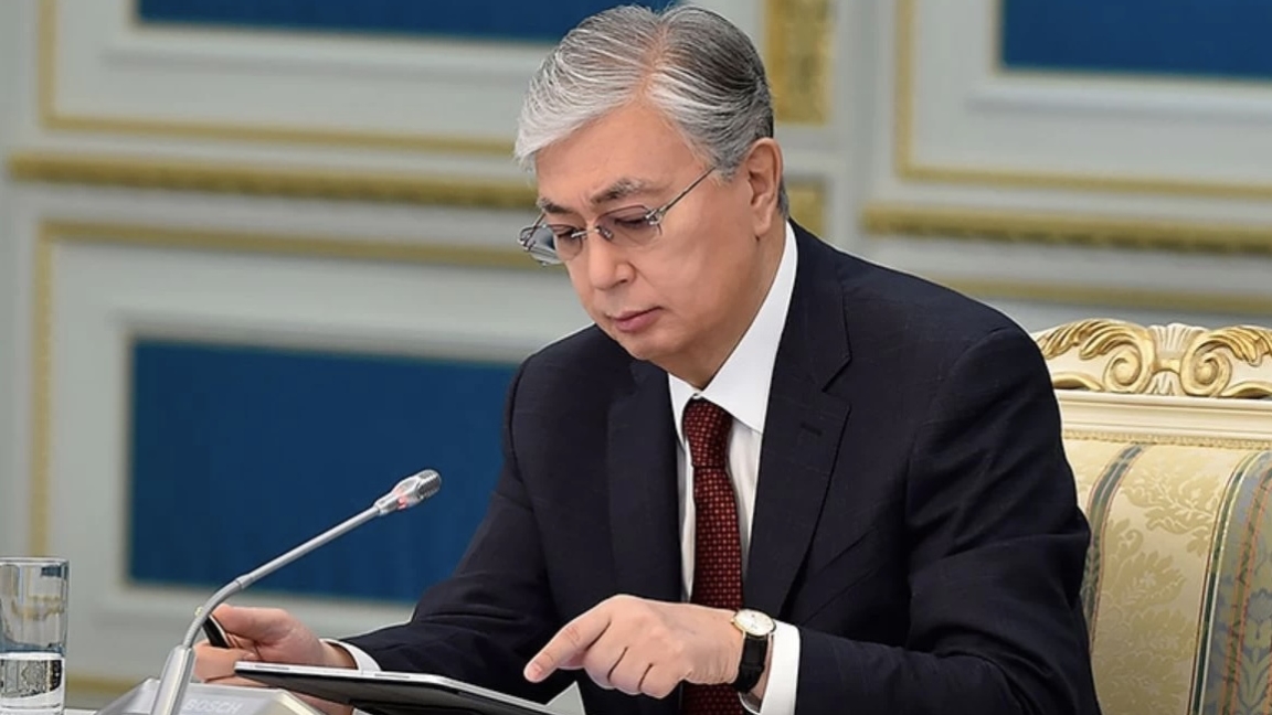 توقاەۆ جوعارى لاۋازىمدى تۇلعالاردىڭ پروتوكولدىق مەرتەبەسٸن بەكٸتتٸ