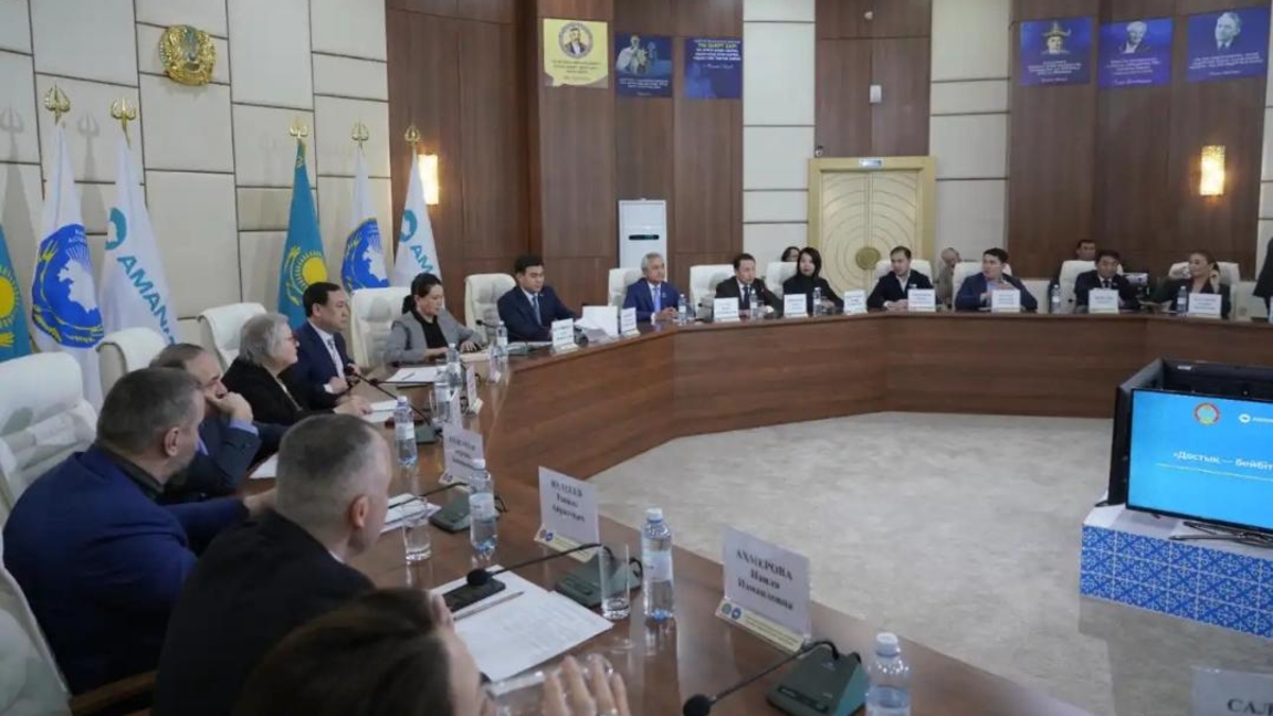 Astanada «Dostyq – beibitshilik kepili» atty dóńgelek ústel ótti
