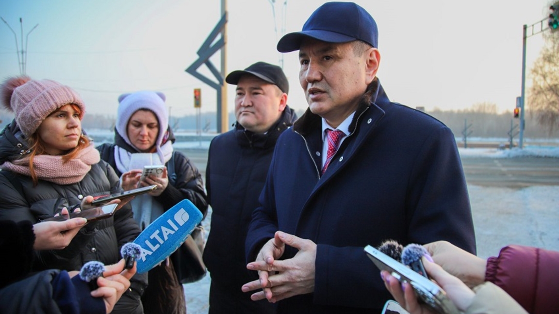 Ýst-Kamenogorsk stanet komfortnee: novaia parkovaia zona, osveshenie i borba s nalediý