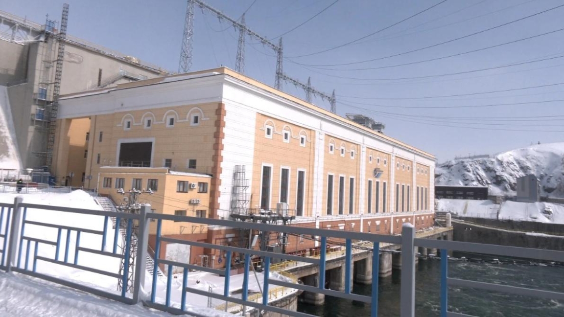 ٶسكەمەندە وقۋشىلار گيدروەنەرگەتيكا سالاسىمەن تانىستى
