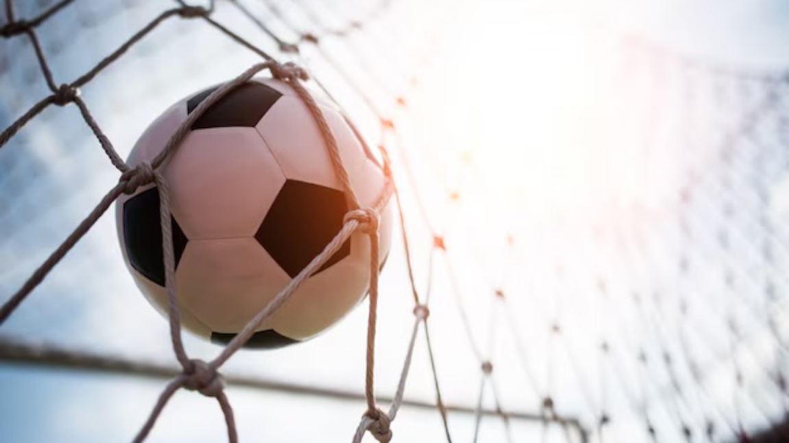Qazaqstannyń jeti fýtbol klýby satylymǵa shyǵarylmaq