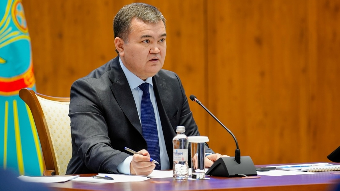 "Ne laboratariia, ne durys ortalyq joq". Ashýly turǵyn Jeńis Qasymbekti synǵa aldy