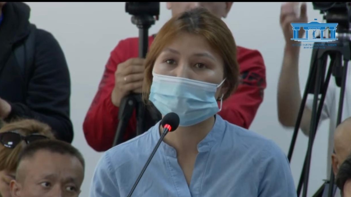 شەرزات بولات ٸسٸ: كۋەگەر نۇربەكوۆا سوتتا قاقتىعىستىڭ مەن-جايىن باياندادى