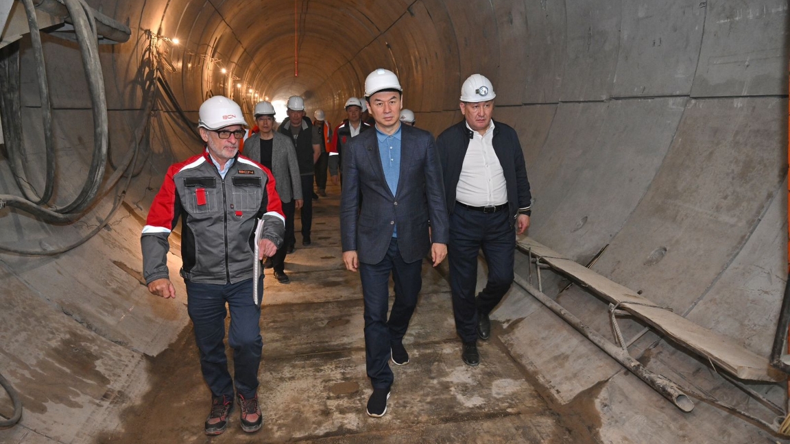 Darhan Satybaldy metro qurylysyn jedeldetýdi tapsyrdy: jańa shtab qurylady