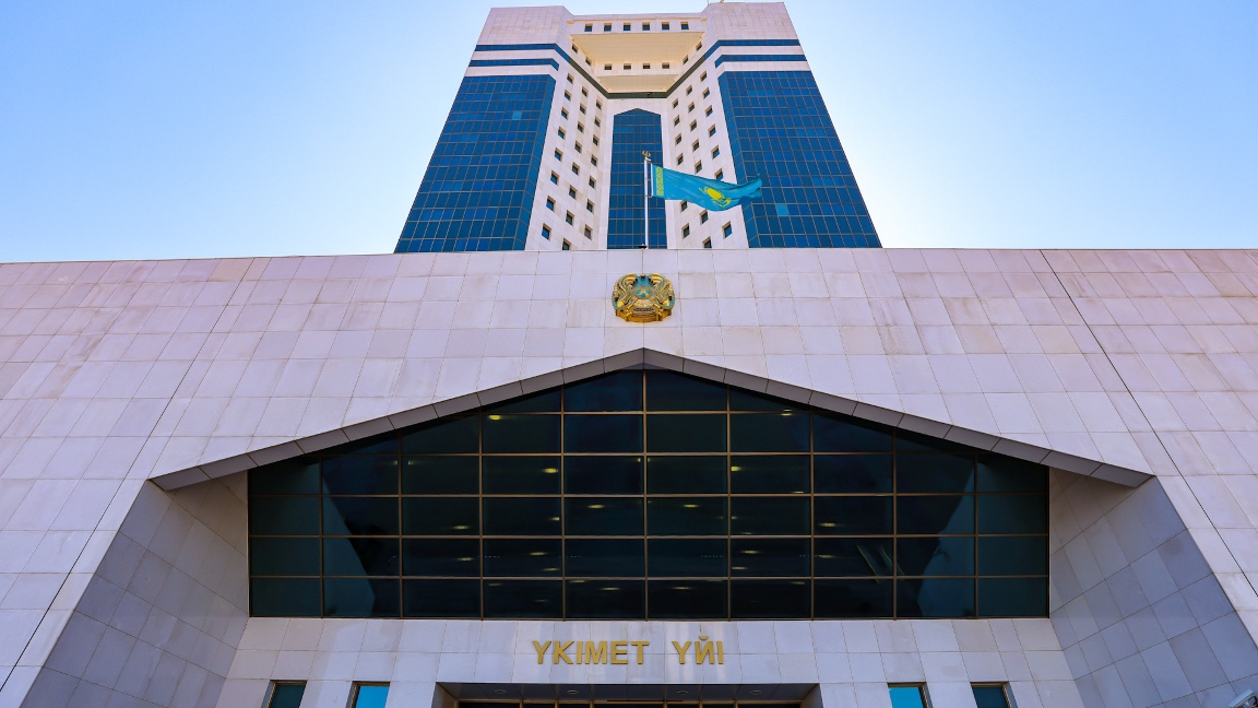 پرەزيدەنت "تورعاي - ىرعىز" باعىتىنداعى اۆتوجول قۇرىلىسىن جەدەلدەتۋدٸ تاپسىردى