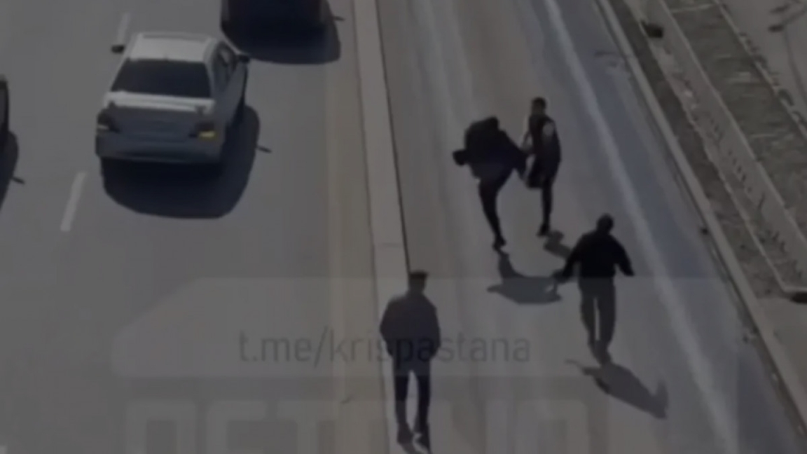 الماتىدا بازار ماڭىندا ەكٸ جٷرگٸزۋشٸ تٶبەلەسٸپ قالدى