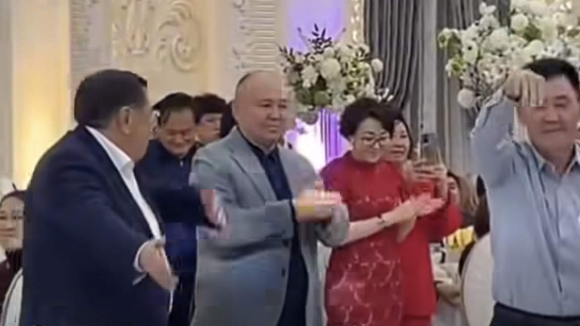 دەپۋتاتتىڭ بيٸ جەلٸدە قىزۋ تالقىعا تٷستٸ